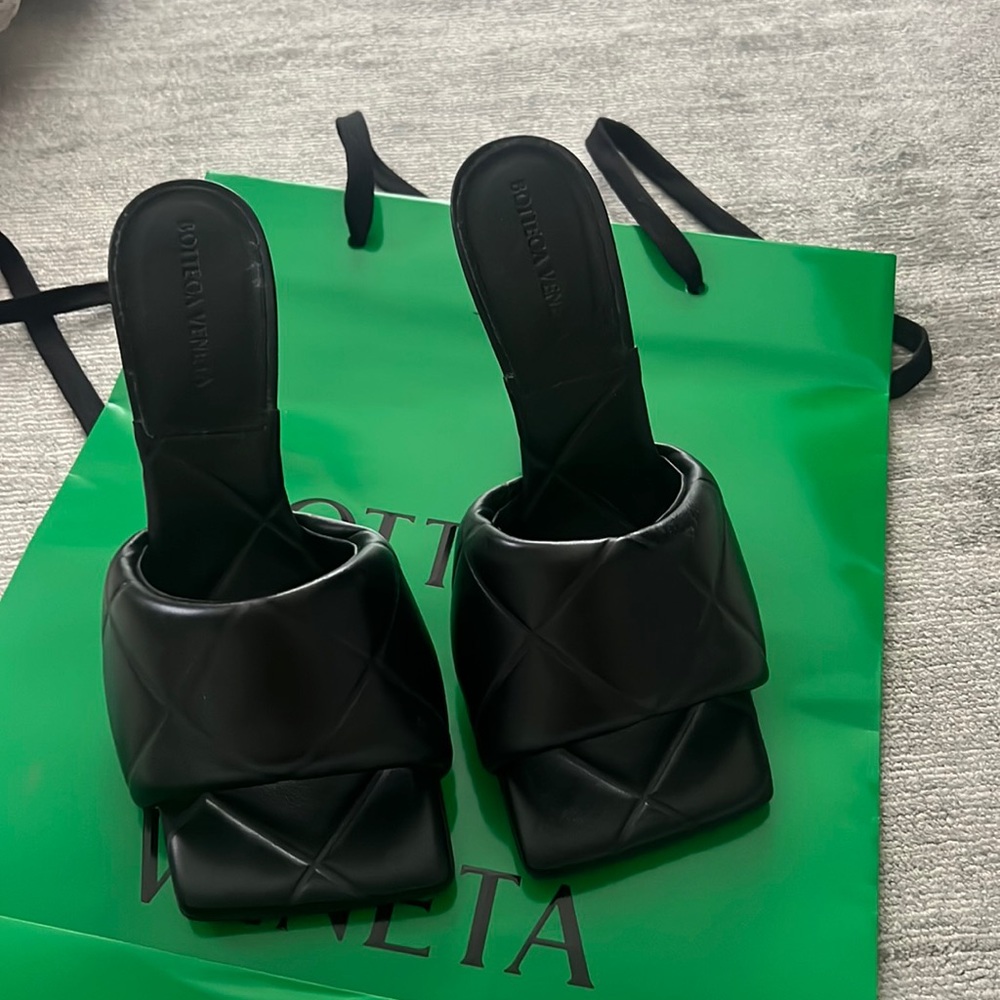 Bottega Veneta black ‘the rubber lido’ heeled sandals - size 38 - worn twice